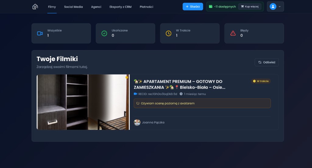 Lista filmów w AgentReels — film w trakcie generowania z awatarem i statusem W trakcie